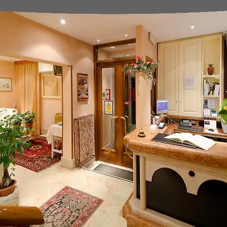 Cannaregio 2357 3* البندقية