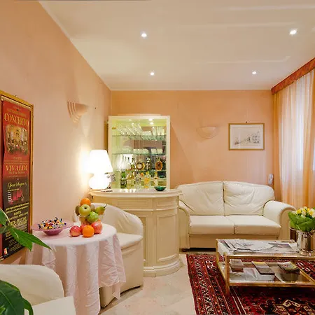 Cannaregio 2357 מלון ונציה